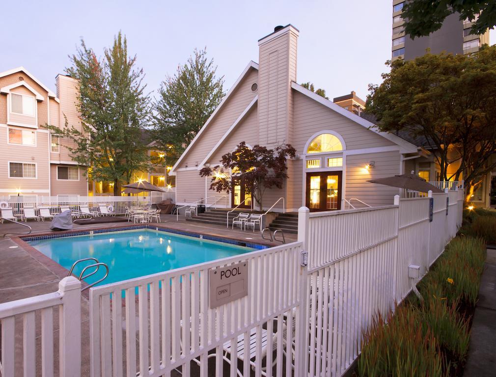 By Marriott Downtown/convention Center 3* Portland