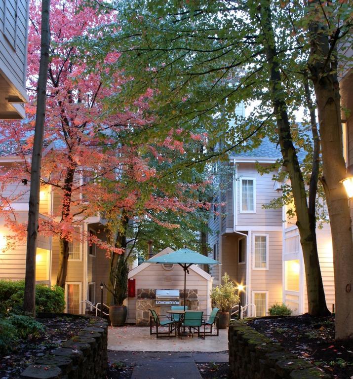 Hotel By Marriott Downtown/convention Center 3*