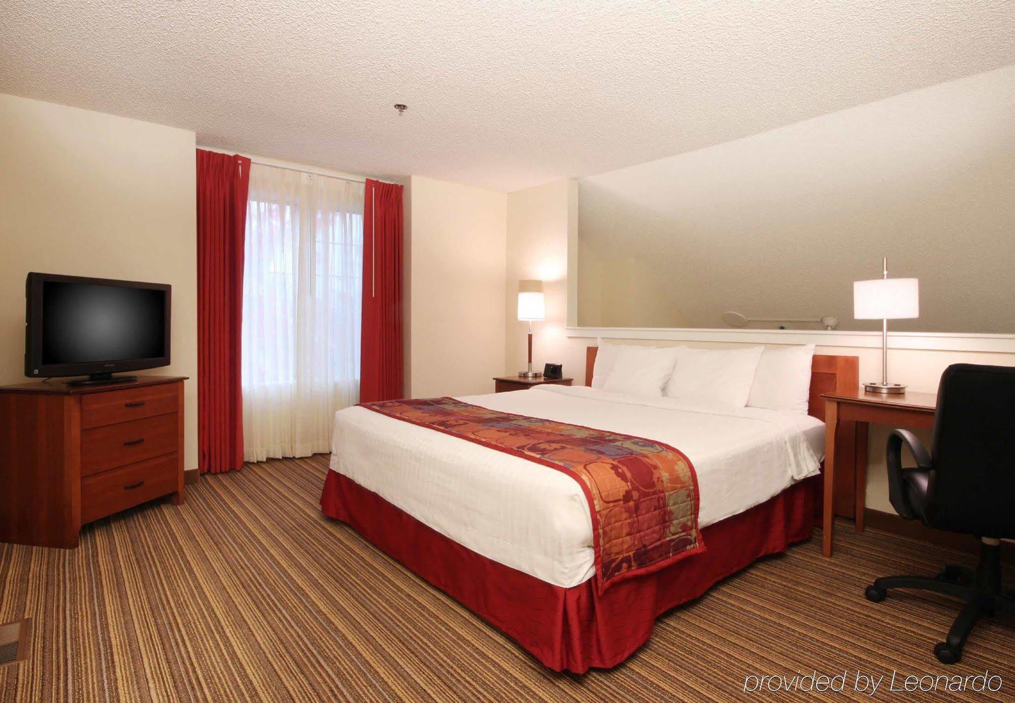 By Marriott Downtown/convention Center Hotel